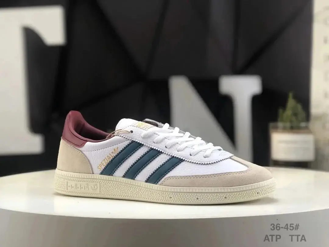 Spezial shoes (23 CP) 6