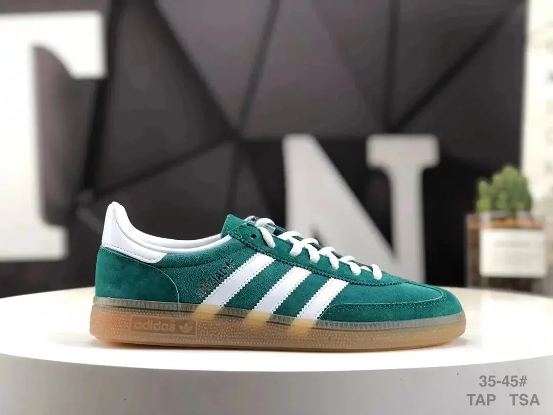 Spezial shoes (23 CP) 9