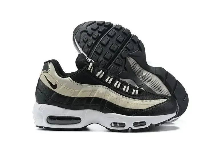 NIKE AIR MAX 95 (40 CP) 8