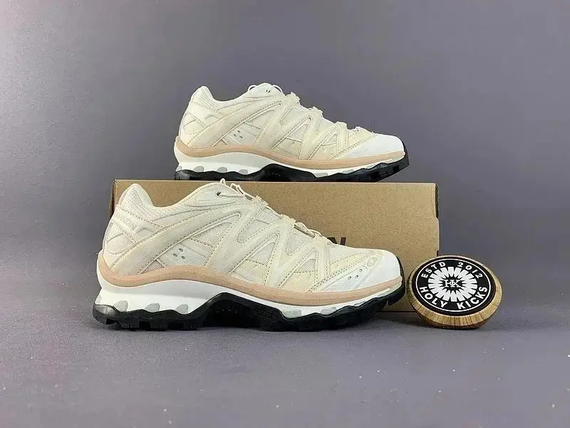 Salomon Sneakers 10