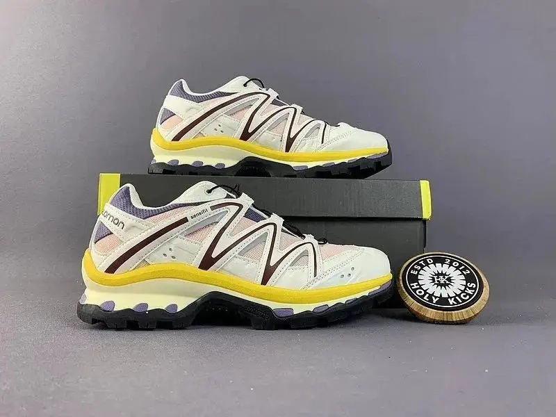 Salomon Sneakers 11