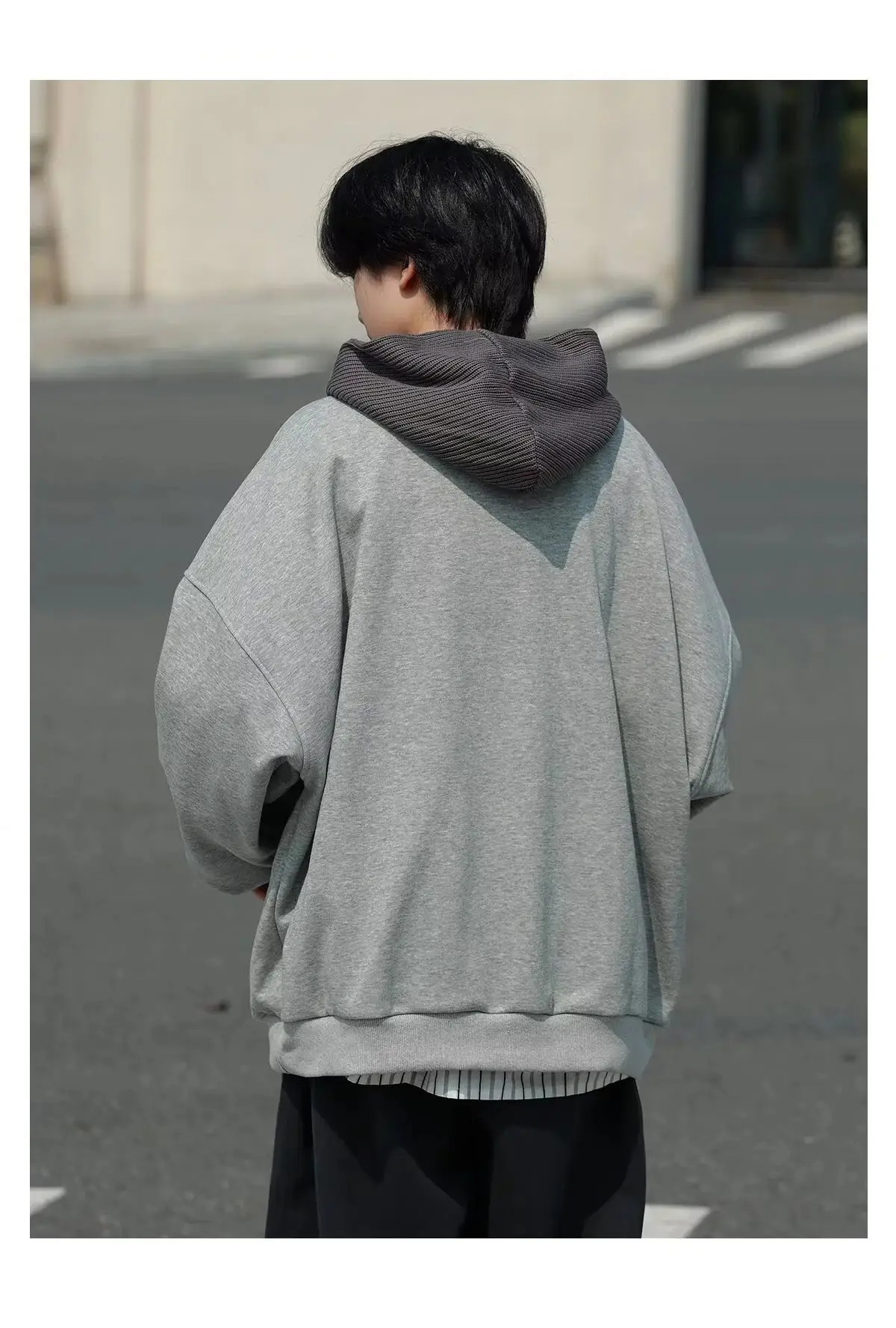 Unbranded Hooded Sweatshirt [1 style] 3